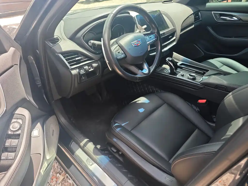 Cadillac CT5 — миниатюра 9