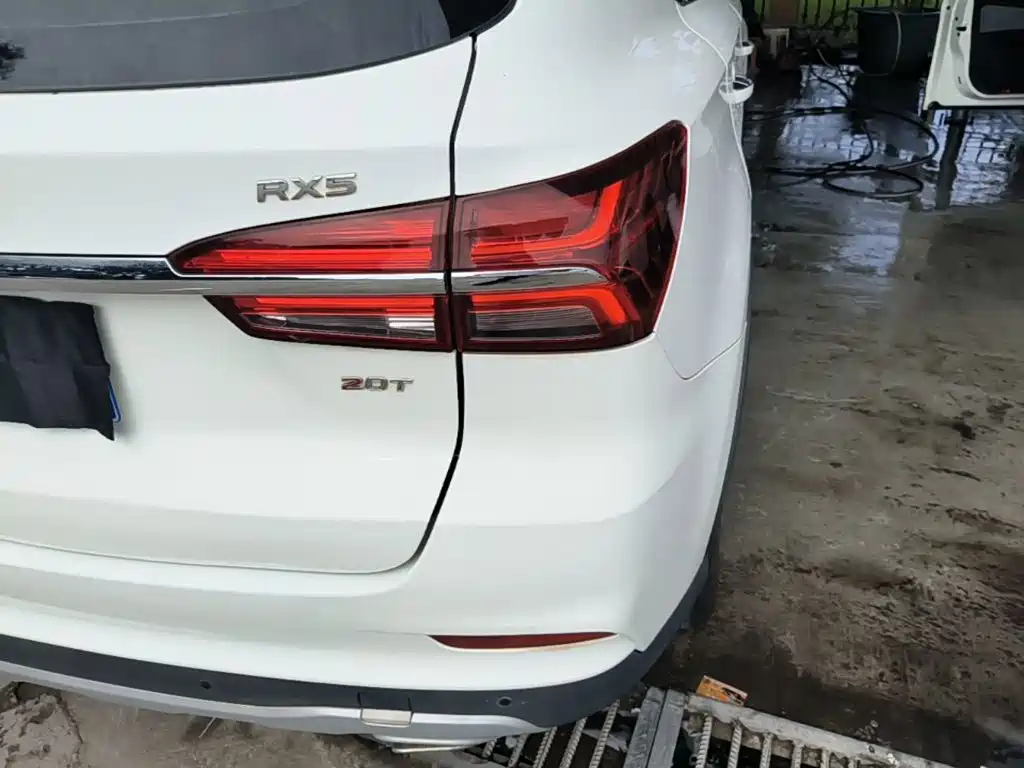 Roewe RX5 — миниатюра 8