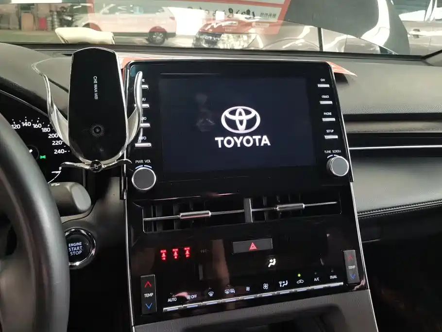 Toyota Avalon — миниатюра 13