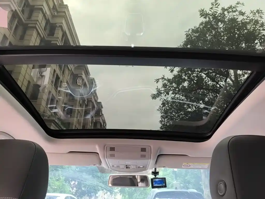 Volkswagen T-Roc — миниатюра 18