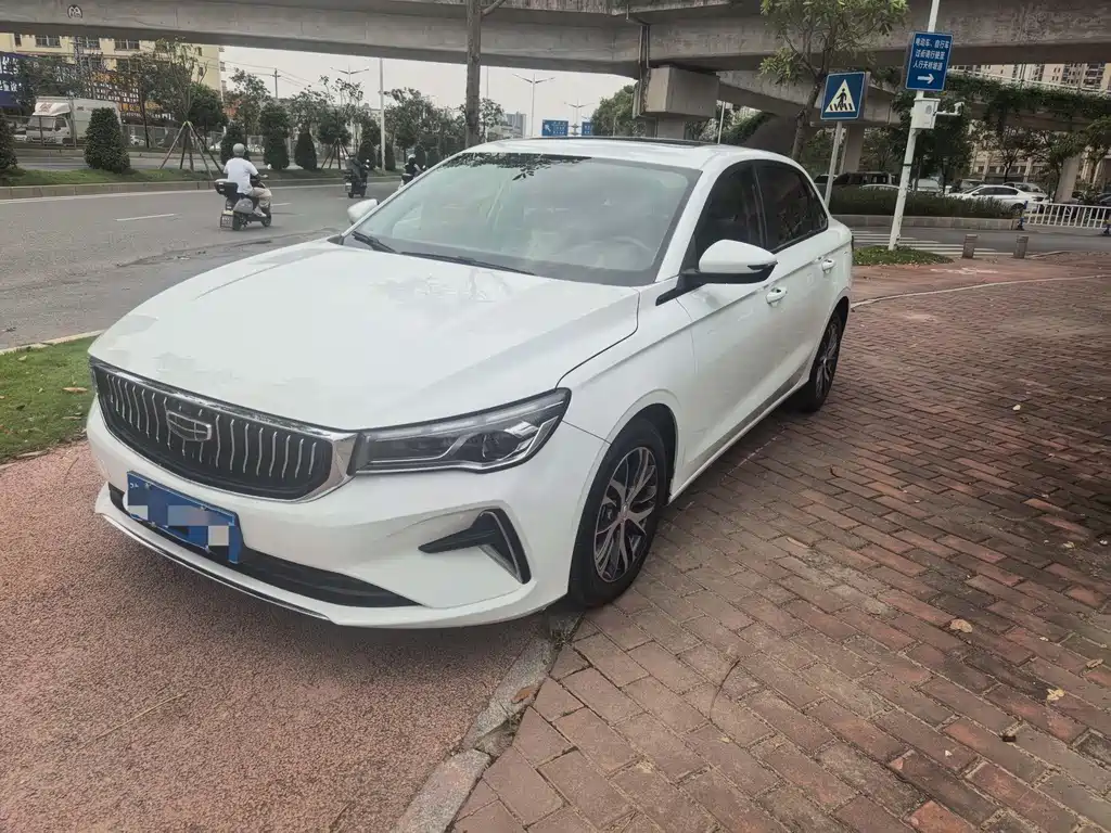 2023 Geely Emgrand GT - zdjęcie 1 z 9