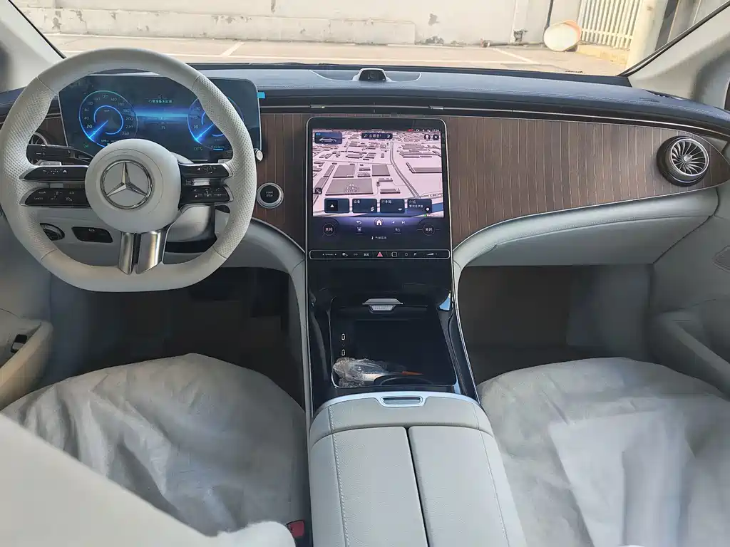 Mercedes-Benz EQE — миниатюра 10