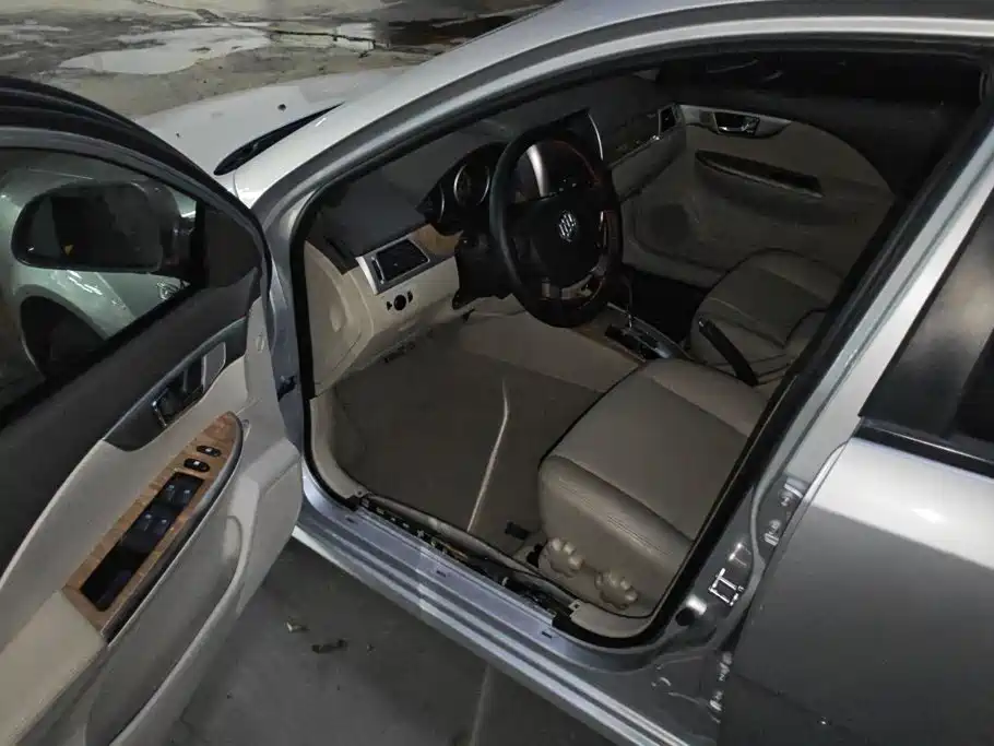 Buick Excelle — миниатюра 9