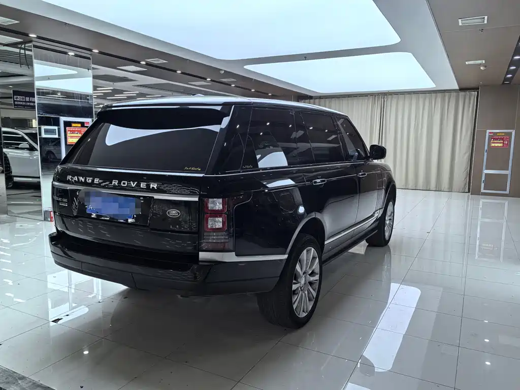Land Rover Range Rover — миниатюра 8