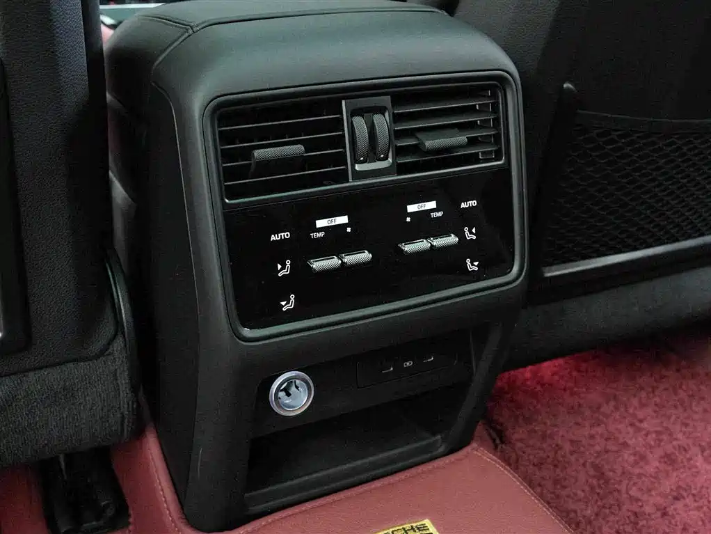 Porsche Cayenne — миниатюра 19
