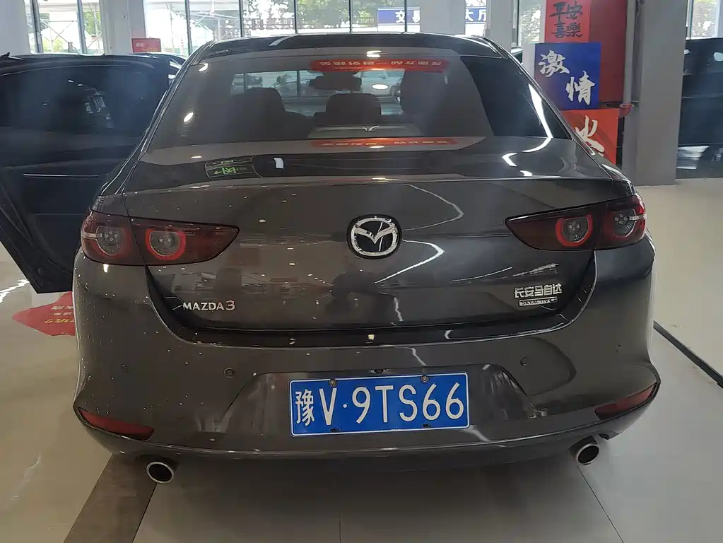 Mazda 3 Axela — миниатюра 9