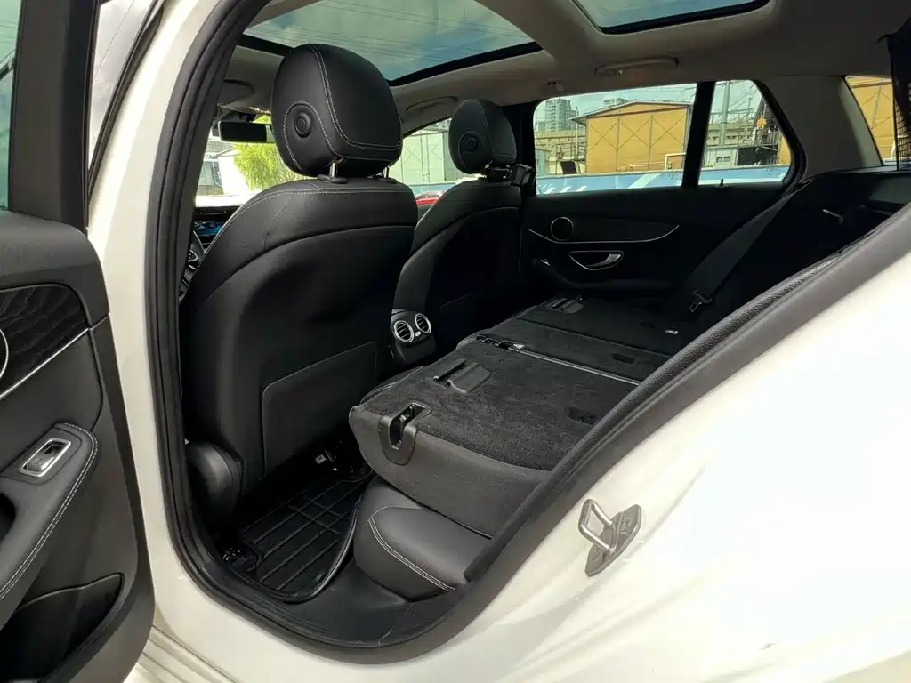 Mercedes-Benz C-Class (Import) — миниатюра 8