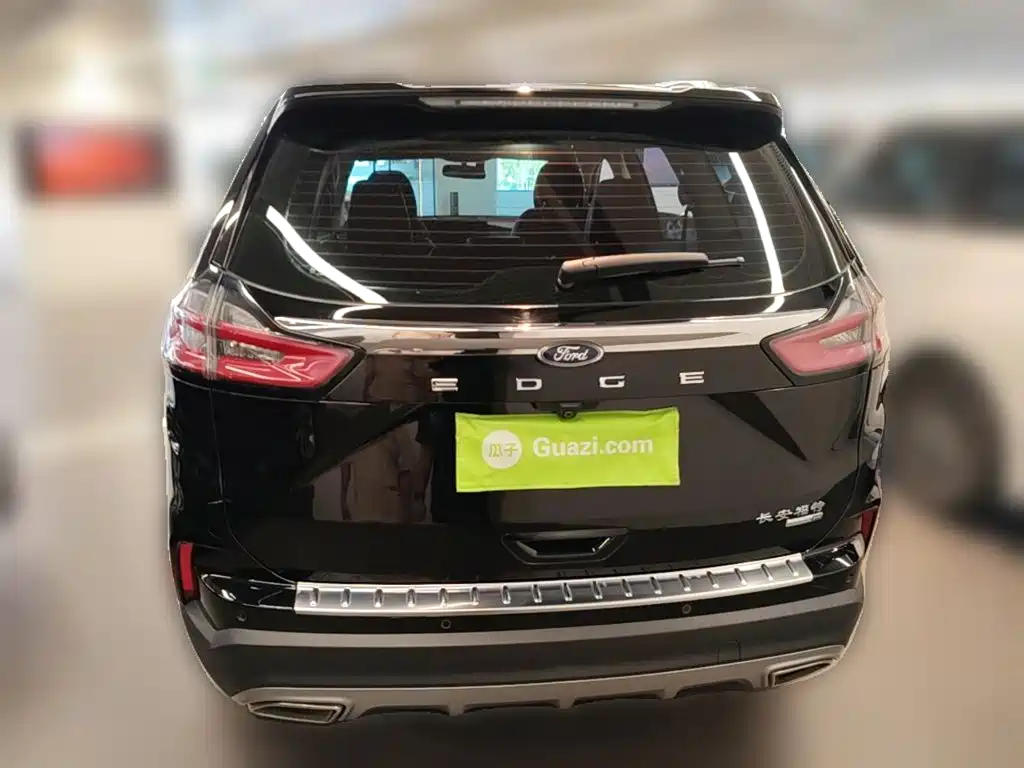 Ford Edge — миниатюра 8