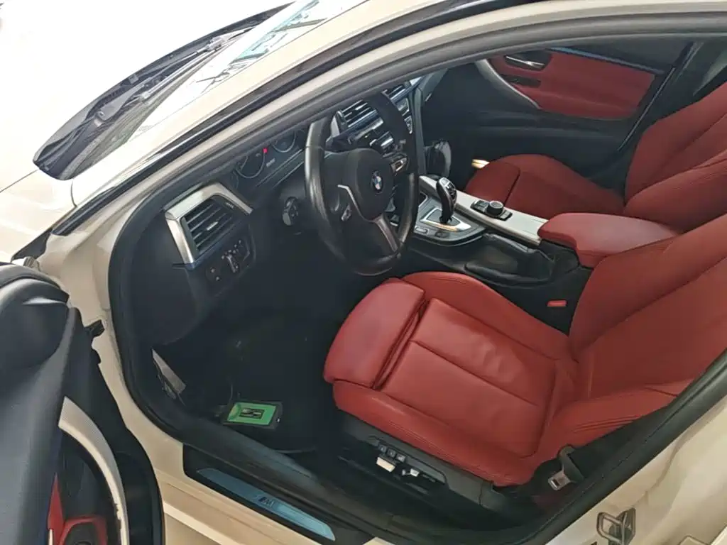 BMW 3 Series — миниатюра 16