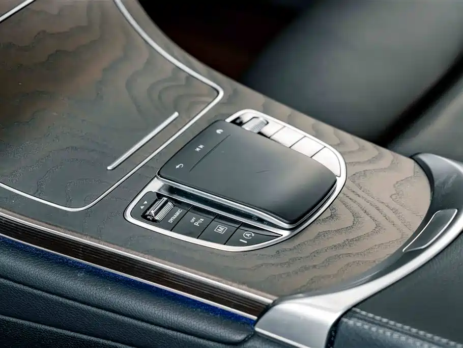 Mercedes-Benz GLC — миниатюра 14