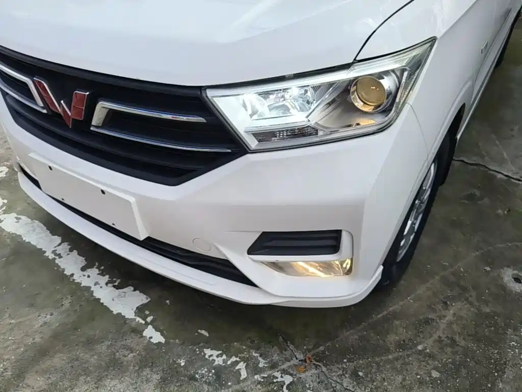 Wuling Hongguang — миниатюра 24