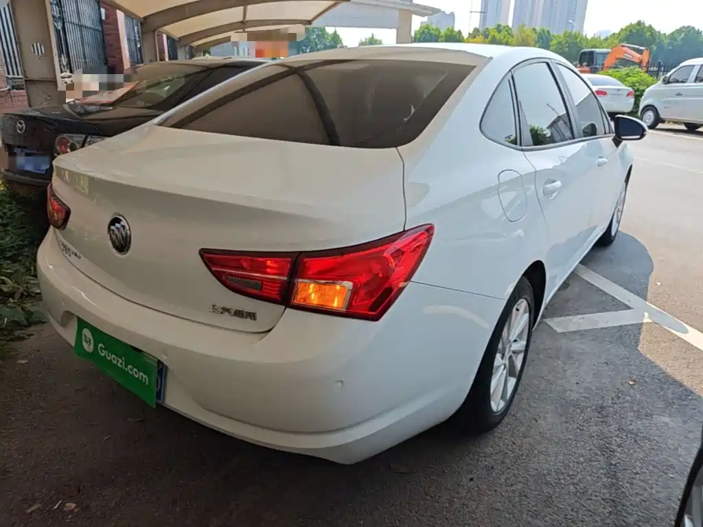 Buick Verano — миниатюра 7