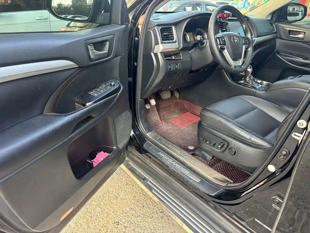 Toyota Highlander — миниатюра 15