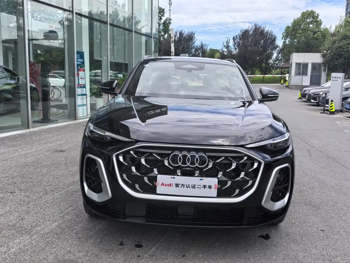 Audi Q5L id 4589483 из Китая 7
