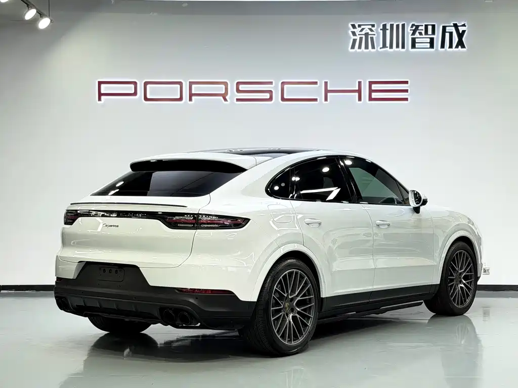 Porsche Cayenne — миниатюра 6