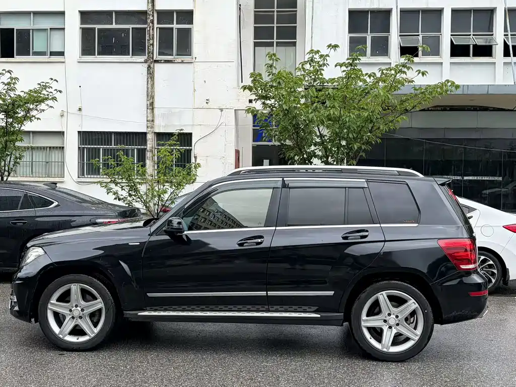 Mercedes-Benz GLK 2015 GLK 300 4MATIC Luxury