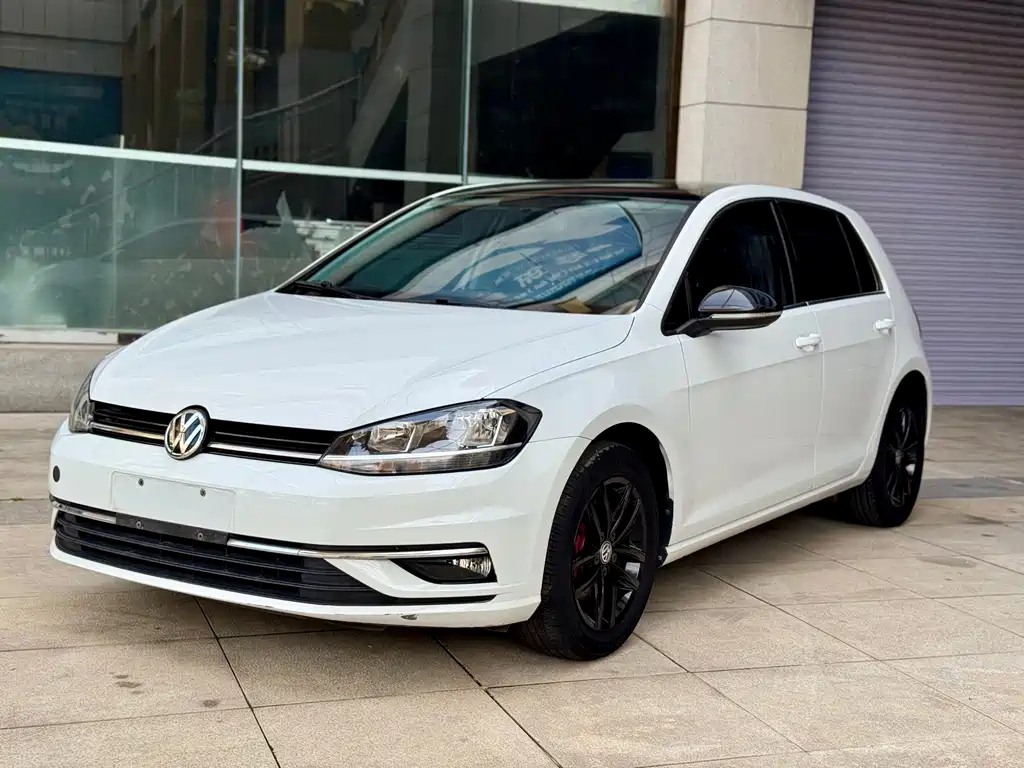 Купить Volkswagen Golf
