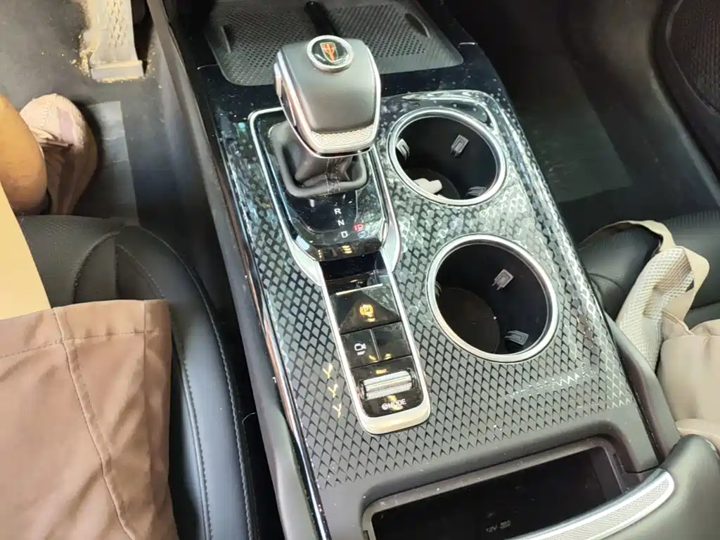 Hongqi Hongqi HS3 PHEV — миниатюра 14