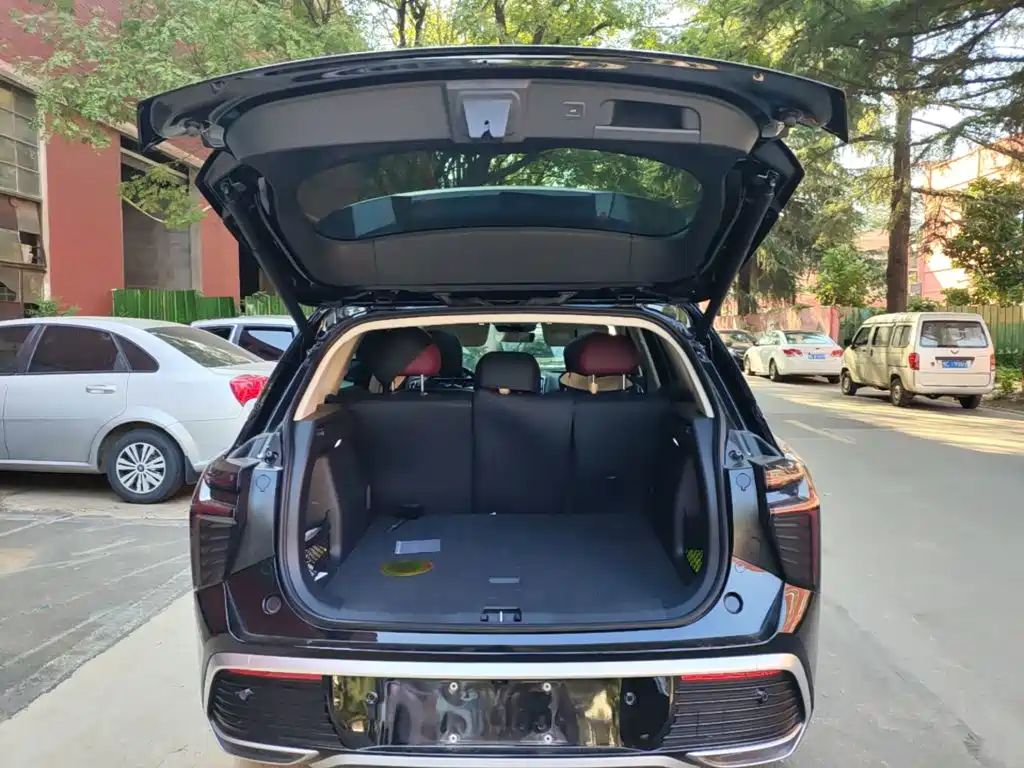 Hongqi Hongqi HS3 PHEV — миниатюра 19
