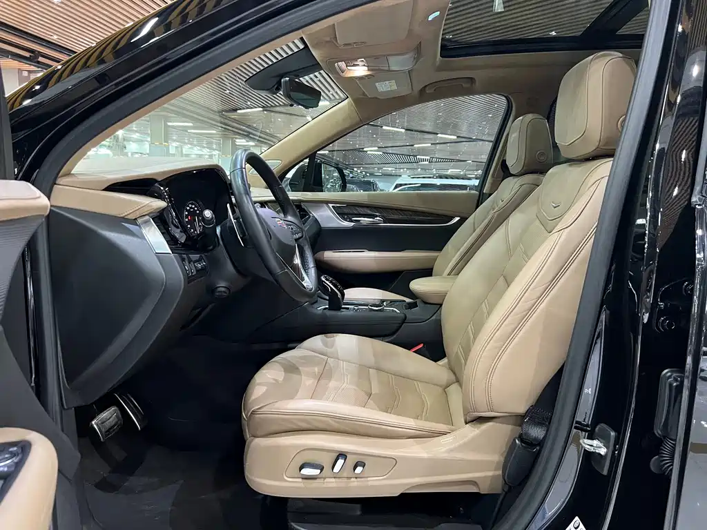 Cadillac XT6 — миниатюра 5