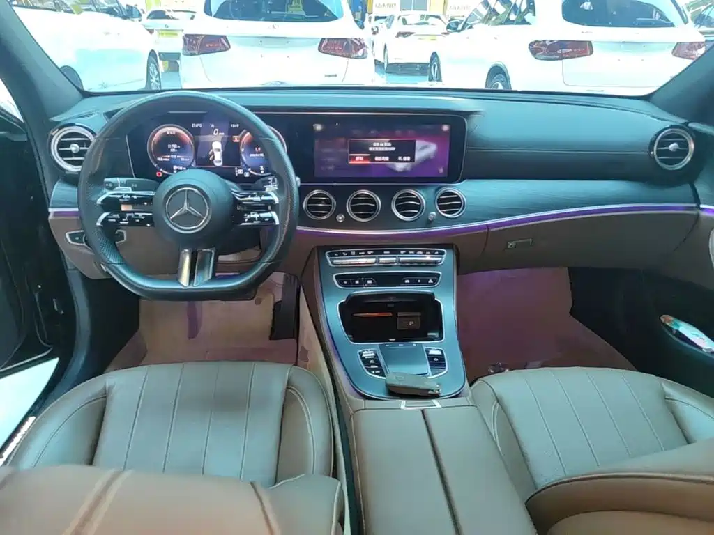 Mercedes-Benz E-Class (Import) — миниатюра 10