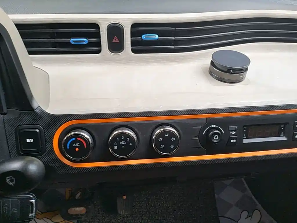Wuling MINIEV — миниатюра 13