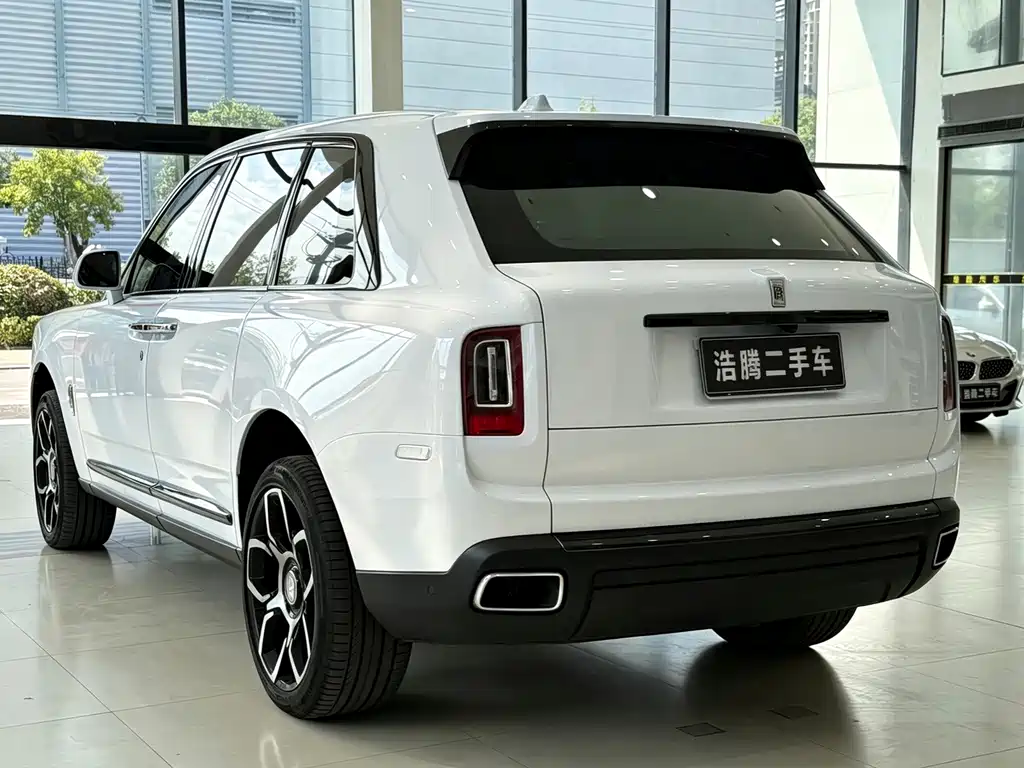 Rolls-Royce Cullinan — миниатюра 7