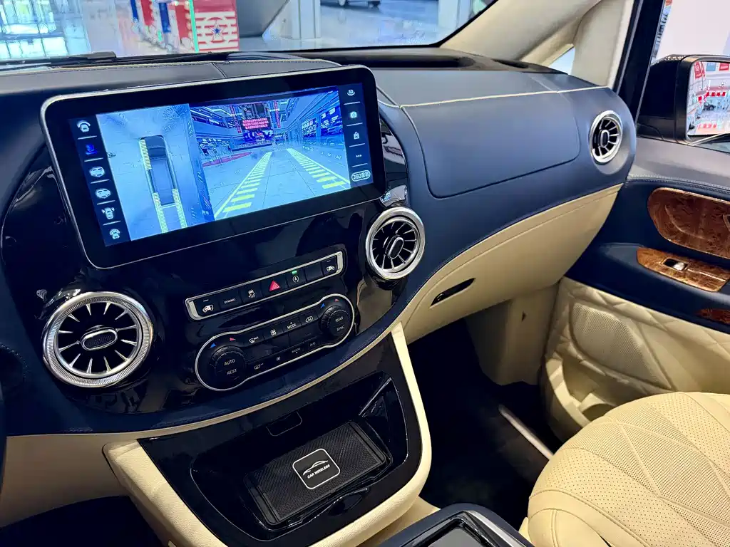 Mercedes-Benz Vito — миниатюра 17