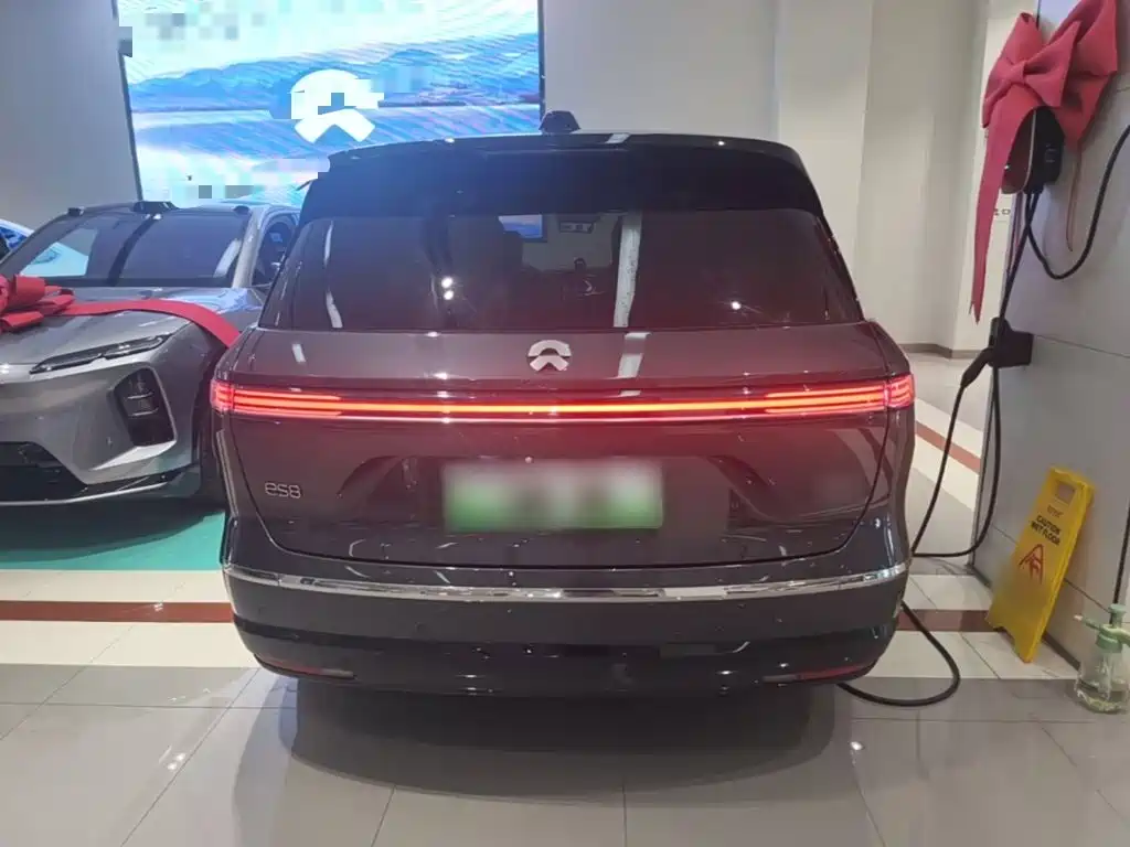 NIO ES8 — миниатюра 6