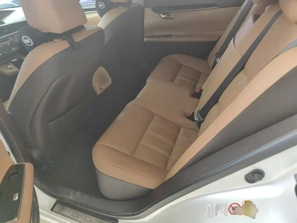 Lexus ES — миниатюра 17