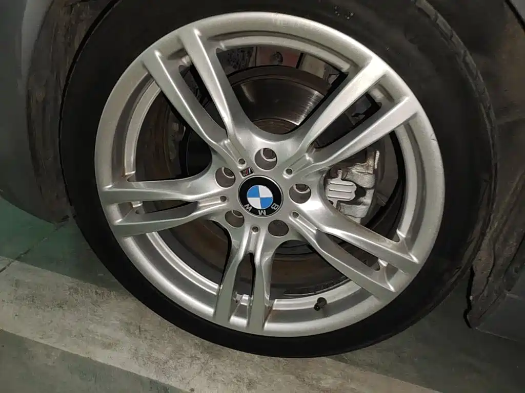 BMW 3 Series — миниатюра 23