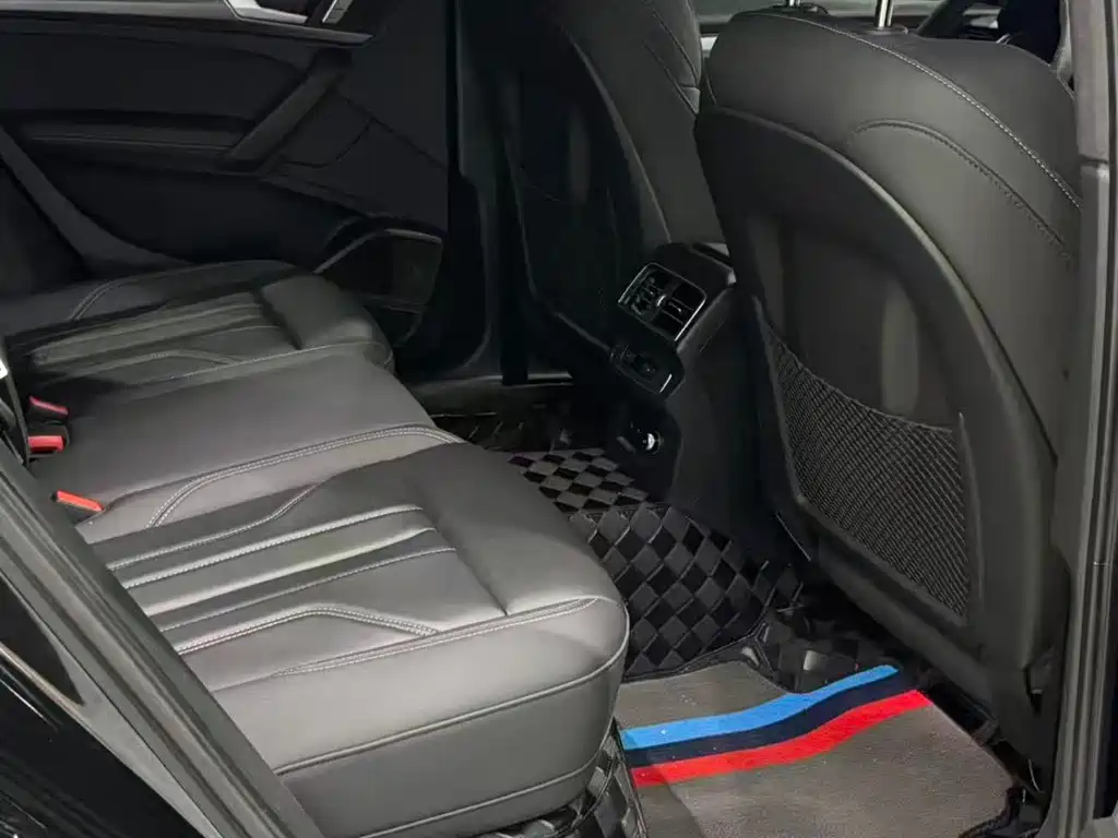 Audi Q5L — миниатюра 5