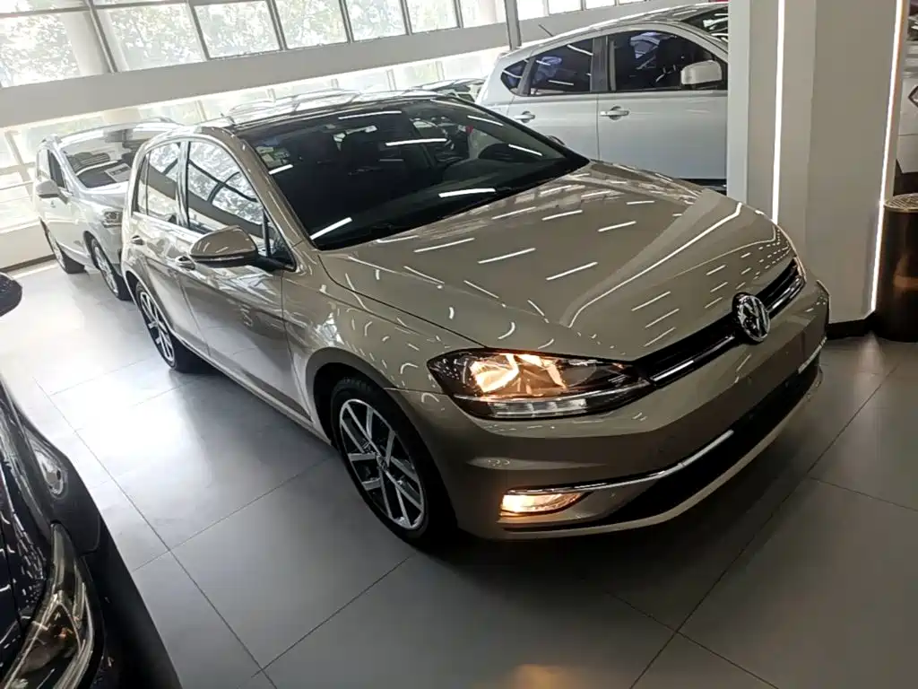 Volkswagen Golf — миниатюра 4