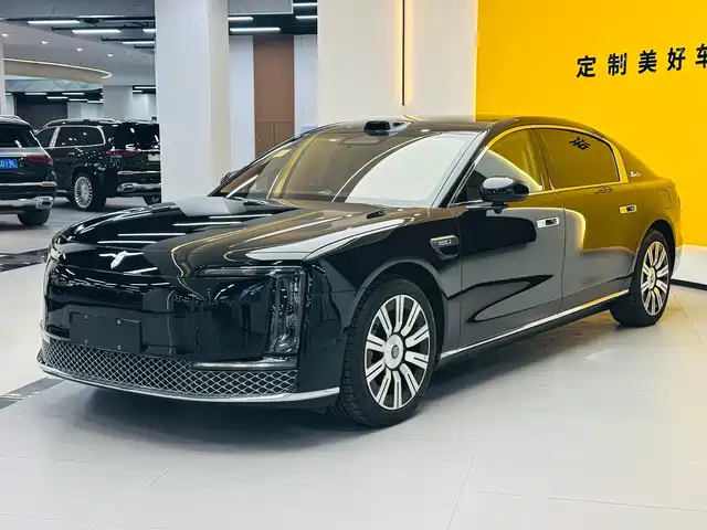 2025 Huawei Zunjie S800