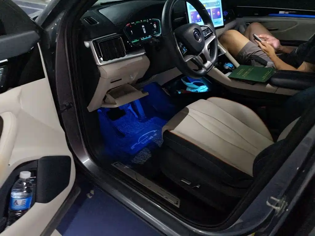 BYD PLUS New Energy — миниатюра 14