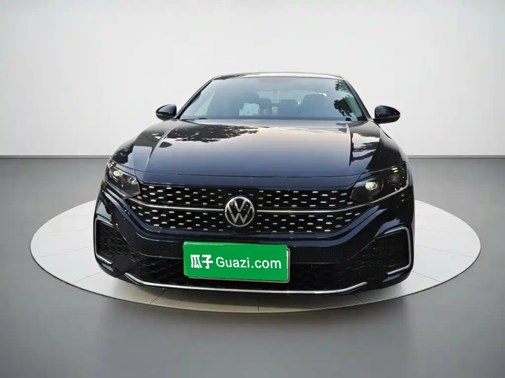 Volkswagen Passat 2024 380TSI Elite