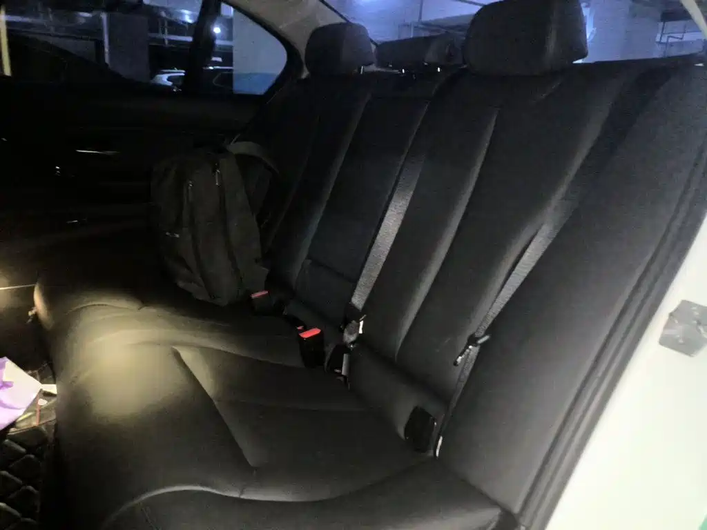 BMW 3 Series — миниатюра 18