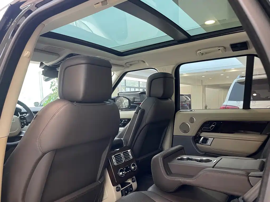 Land Rover Range Rover — миниатюра 14