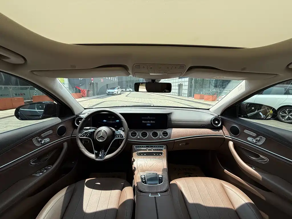 Mercedes-Benz E-Class E 2023 E 300 L Fashion