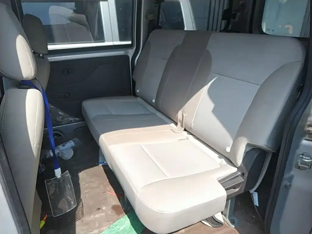 Wuling Hongguang V — миниатюра 17