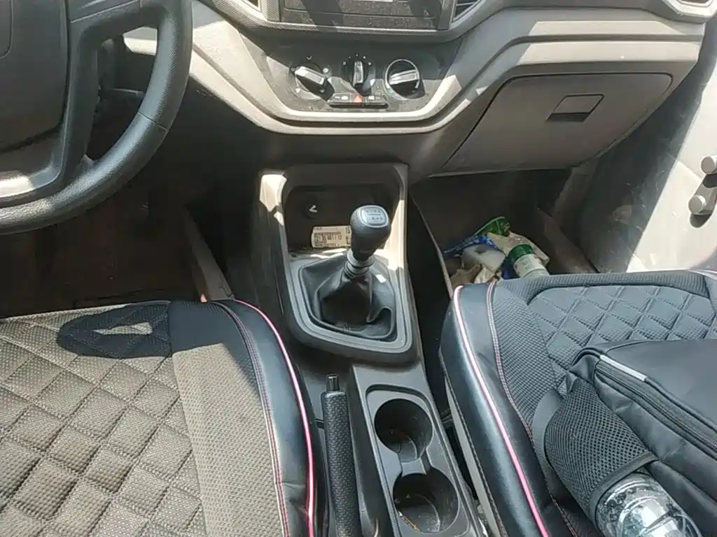 Wuling Hongguang V — миниатюра 14