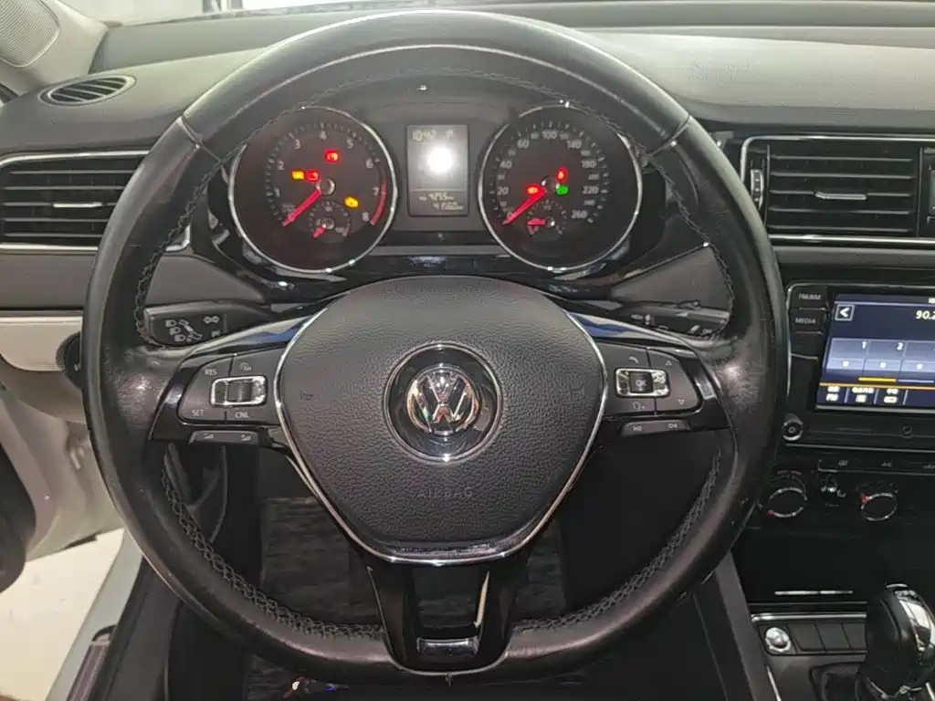Volkswagen Sagitar — миниатюра 11