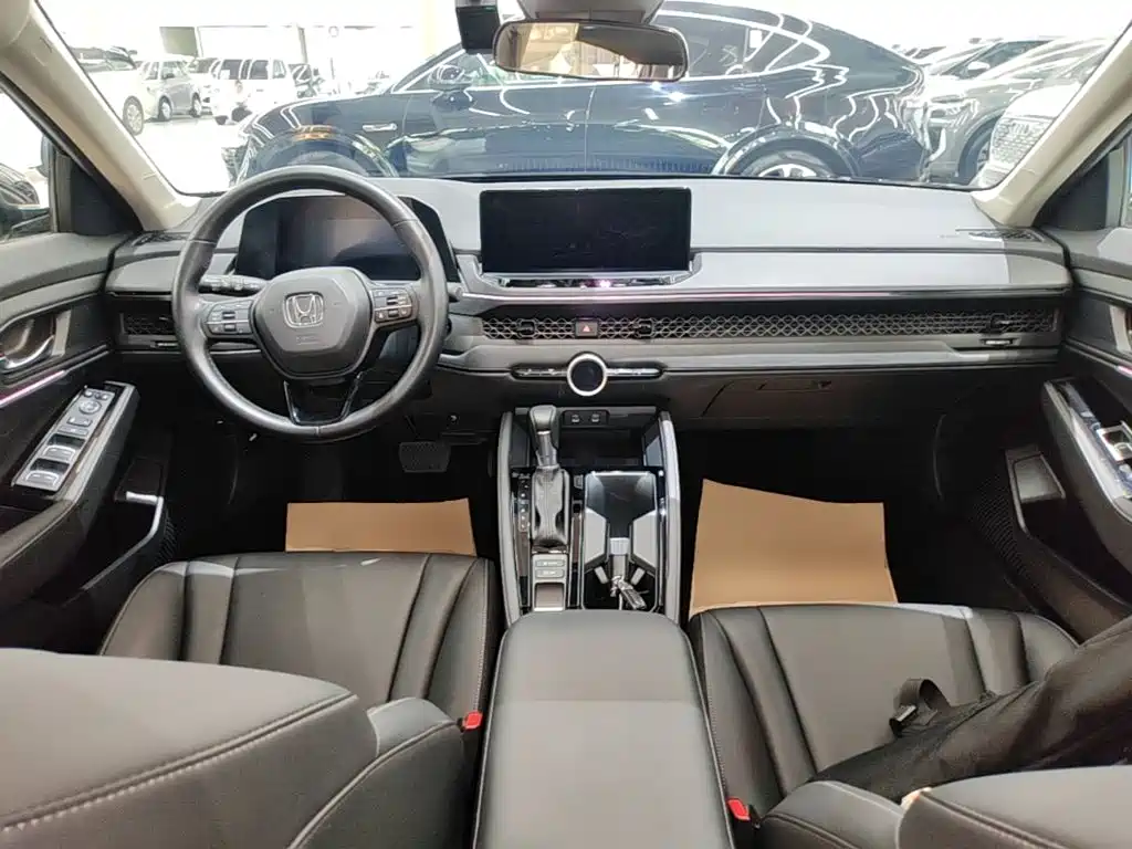 Honda Accord — миниатюра 10