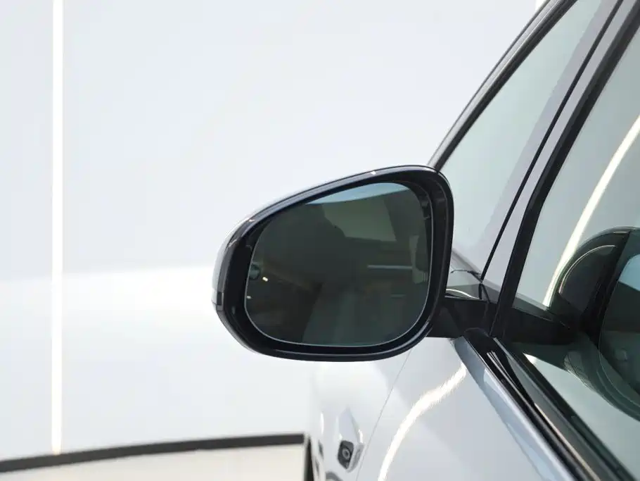 Li Auto Li MEGA — миниатюра 16