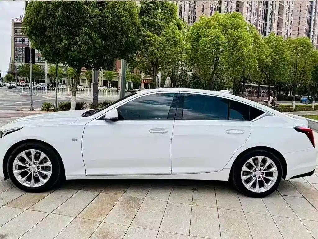 Cadillac CT5 — миниатюра 7