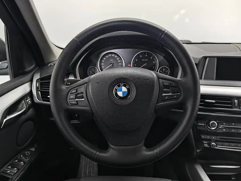 BMW X5 (Import) — миниатюра 14