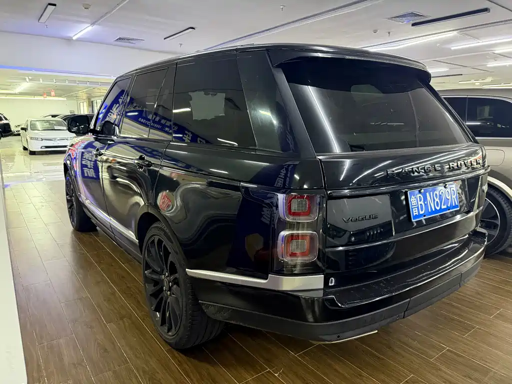 Land Rover Range Rover — миниатюра 12