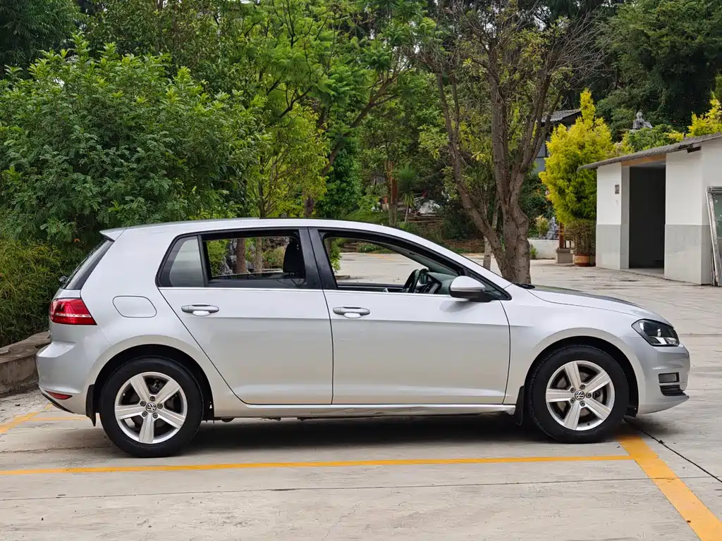 Volkswagen Golf 2015 1.4TSI AT Comfort