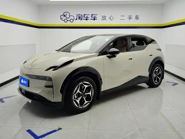 2025 Zeekr X