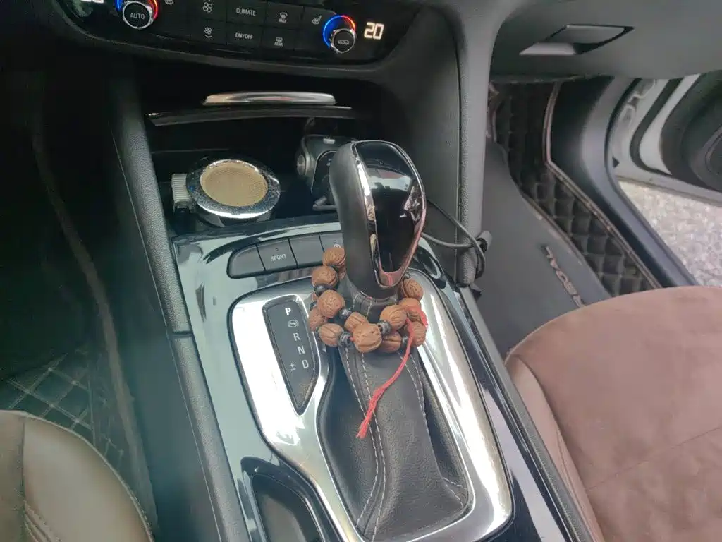Buick Regal — миниатюра 15